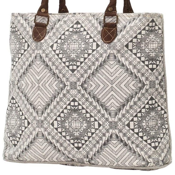 Myra Bag Handbags - 🤎HP🤎Myra Canvas Bag